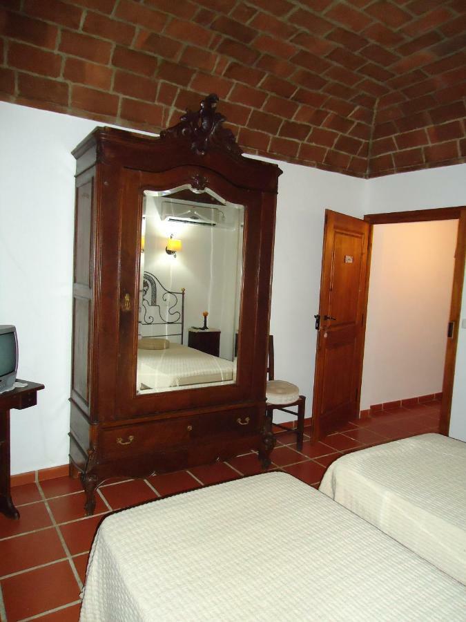Monte Da Avo Chica Hotel Monsaraz Ngoại thất bức ảnh